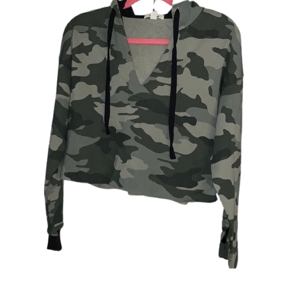 Never Worn!Garage-Camo-Cropped- Draw String-Hoodie